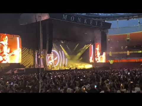 Arctic Monkeys - Do I Wanna Know @ Emirates Stadium, London 18/06/23