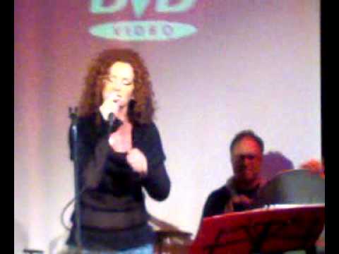 Myriam Lattanzio in concerto a Canto Libre  venerdì 20 febbr. 2009. Canta Antonella Maisto