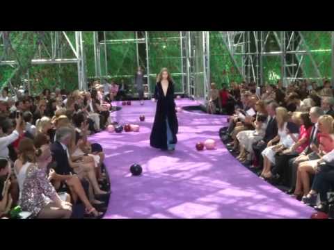 Dior 2015 - 2016 autumn and winter collection presentation