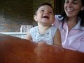 Risa De Bebé Graciosa Y Contagiosa