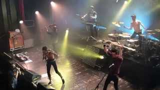 Skip the Use - Bastard song (concert au Trianon le 7 avril 2014)