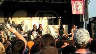 Bro, Ashley&#39;s Here- Attack Attack! Live at Warped Tour Toronto