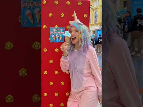 Photo Booth Surprise 📸🍦