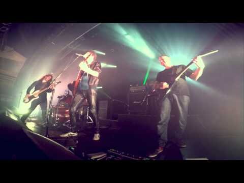 POSEIDOTICA + CARCA - Qué Suerte Ser Diferente (En vivo en Niceto 16.05.2015)