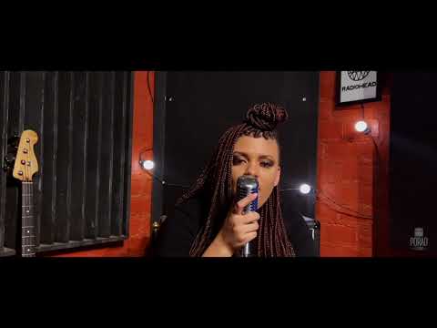 Amanda Cabral - Back To Black (Amy Winehouse)