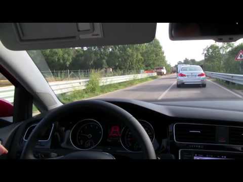 Volkswagen Golf 7 (2013) Asistente de frenada de emergencia