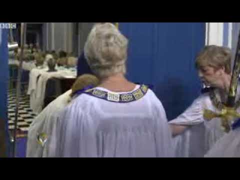 The secret world of female Freemasons - BBC News