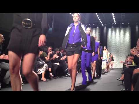 VIDEO SFILATE DONNA MILANO S/S 2013 - ICEBERG