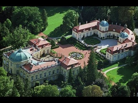 Hrad Buchlov a zámek Buchlovice – tip na víkend