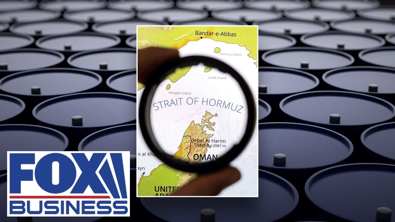 How long does it take to get oil delivered if Strait opens?