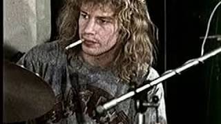 BILL BRUFORD . ONE OF A KIND 1 . ONE OF A KIND . I LOVE MUSIC