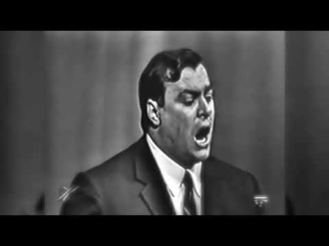 5 reasons Pavarotti is the greatest tenor of all time