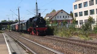 75 1118 fährt in Göppingen ein
