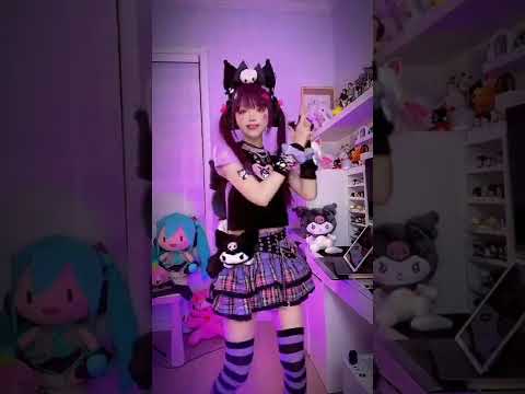 Let's dance with Kuromi✌️. #dance #kuromi #outfit