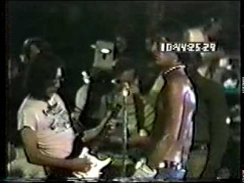 TV Eye video