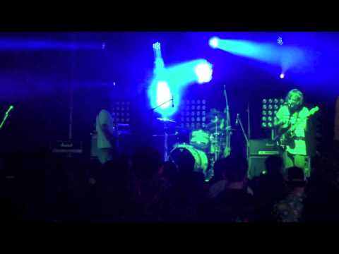 The Love Junkies-  Peter Rabbit (State of the Art, Perth, 02/06/13)