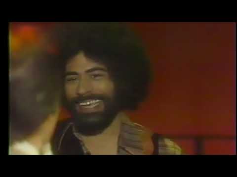 Dick Clark Is A Narc On American Bandstand With Frankie Beverly & Maze