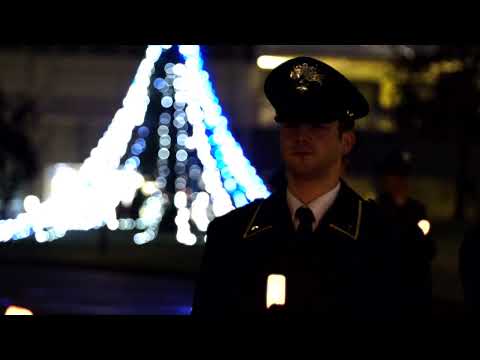 Firenze – Fiaccolata di Natale alla Scuola Marescialli e Brigadieri dei Carabinieri