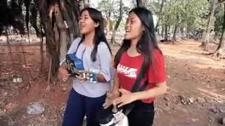 Download lagu Pengamen persija mp3 Download lagu Pengamen persija mp3