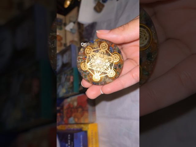 Vídeo relacionado con SIMBOLIKS Metatron con minerales, Collar Geometría Sagrada, Ángel Metatron, Joyería Kabbalah Yahweh Judía, Talismán protección, Amuleto hombres Cubo de Metatron Arcángel de resina