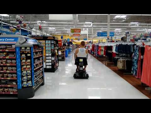 Walmart Dragrace - Martins Kruze vs. Edgars Jurkāns - slimas kazas zirgaspēks!!!