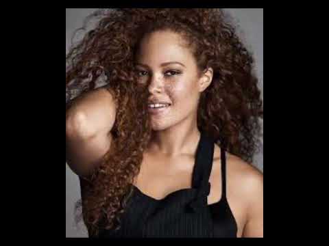 Sabina karlsson plus size model