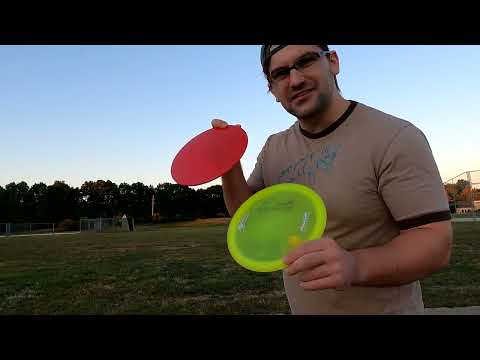 Discraft Z Xtreme vs Innova Luster Whippet (CRAZY ...