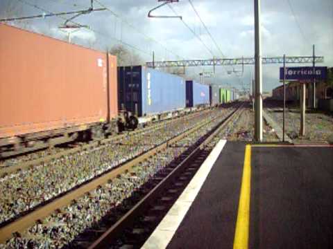 Il saluto della E655 044