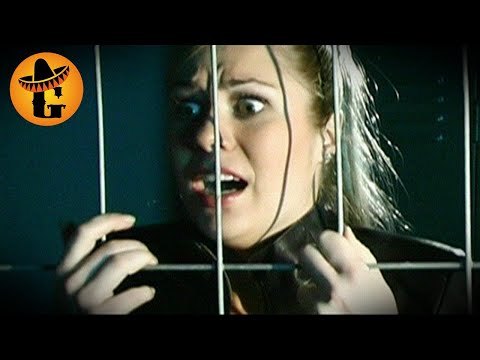 Agentin Doppel D im Folterkeller - Ruth Moschner | Freitag Nacht News