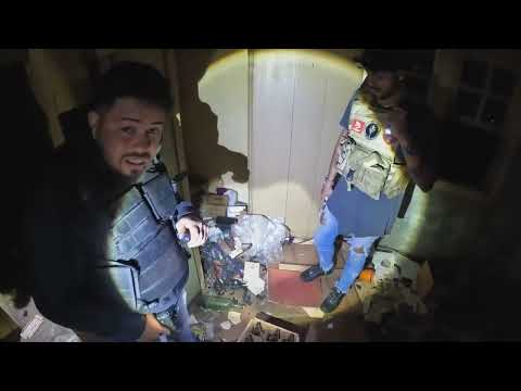 QUEM A GENTE LIBERROU  TENTOU ATACAR A GENTE - CAÇADORES DE LENDAS