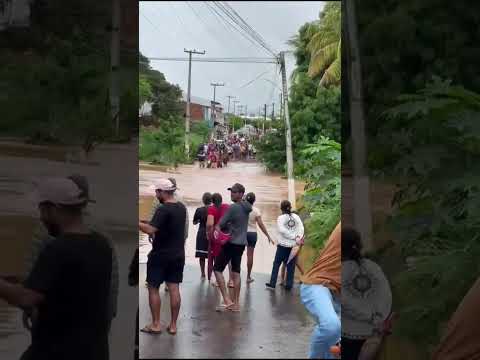 Homem é arrastado por correnteza em Parambu Ceará
