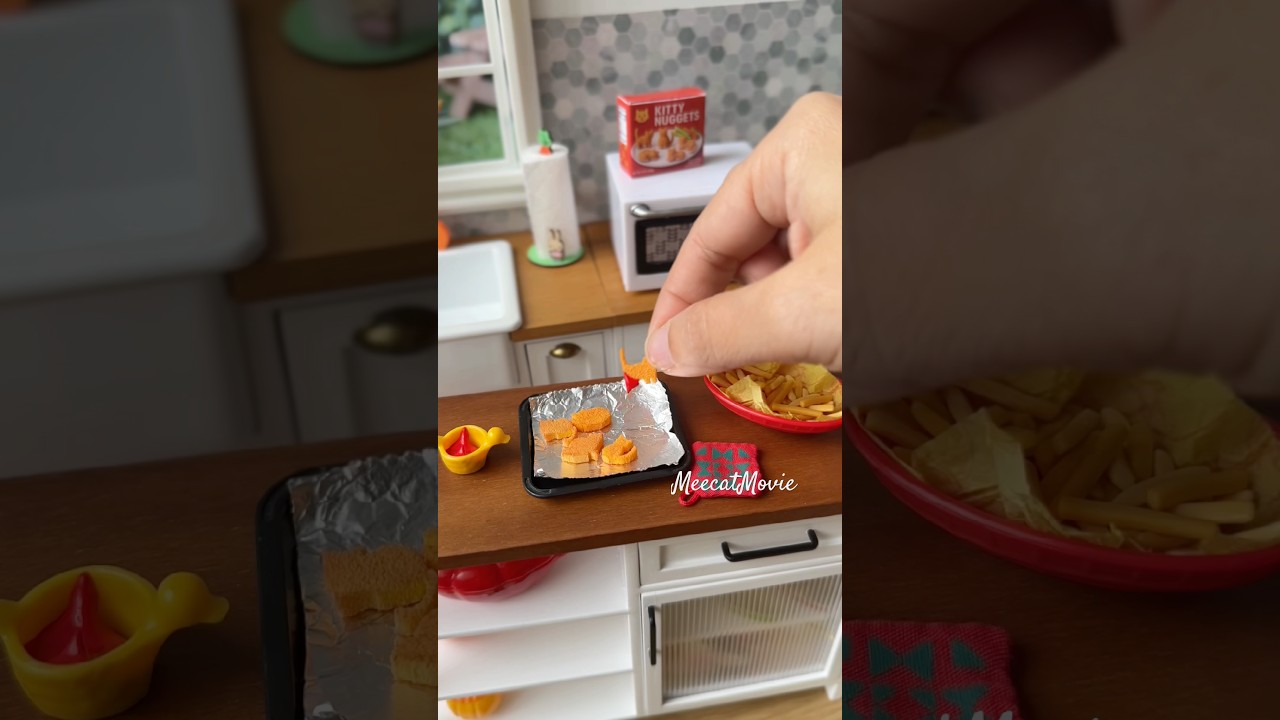 I made world tiniest kitty nuggets 🐱