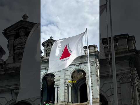 A bandeira de minas é escrita em Latim, mas você sabe como se pronuncia?