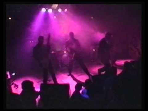 08 Chicken barbecue   bee dee kay & the rollercoaster live aucard de tours 1999