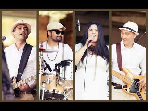 VIVIEN AND THE HEADLINE  -  FLY ME TO THE MOON (Original by Frank Sinatra)