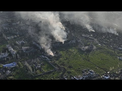 Kiev: "Mosca usa bombe al fosforo bianco su Bakhmut"