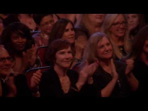 download lagu mp3 mp4 Annie Lennox Album Nostalgia, download lagu Annie Lennox Album Nostalgia gratis, unduh video klip Annie Lennox Album Nostalgia