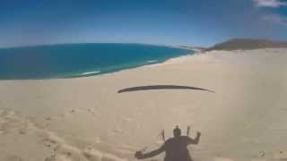preview picture of video 'Rainbow Beach Paragliding 31/8/14'