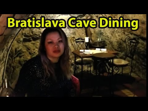 Jantar em caverna no Modra Hviezda em Bratislava, Eslováquia