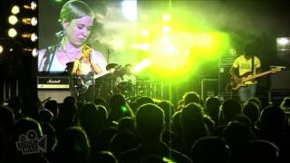 Throwing Muses - Mr Bones (Live in Sydney) | Moshcam