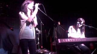 Kate Voegele &amp; Amy Kuney - &quot;Appreciate Your Hands&quot;