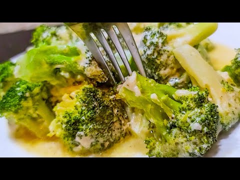 Brokkoli in köstlicher Sauce! Nur 5 Minuten und das Abendessen ist fertig!