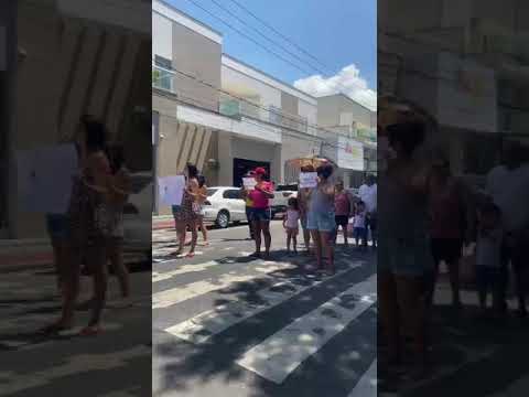 Educação: protesto interdita rua do BNH