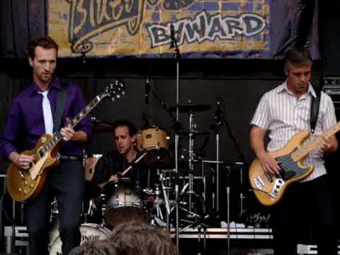 JW-Jones Blues Band--title unknown--Live @ Ottawa Bluesfest 2010-07-12