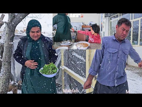 Don't miss this video. Preparing a special soup in heavy snowfall and Noorbakhsh's efforts