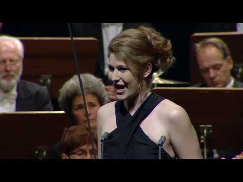 NEUE STIMMEN 2013 - Semifinal: Nicole Car sings „O Dieu! Que de bijoux", Faust, Gounod