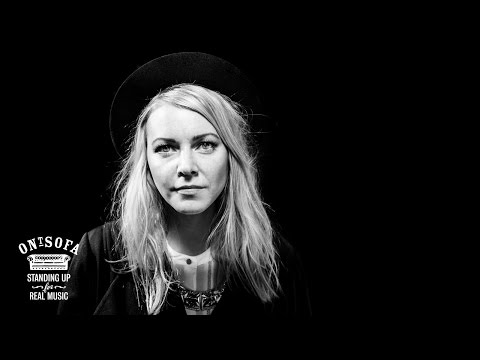Elin Bell - Over And Out (Original) - Ont Sofa Sensible Music Sessions