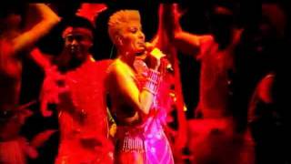 Yuri - Medley 80's ( 112º Aniversario de la Municipalidad de La Florida, Santiago - 04.12.2011 )