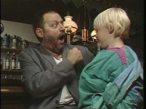 Dengang Far var dreng / Troels Trier & Rebecca Brüel