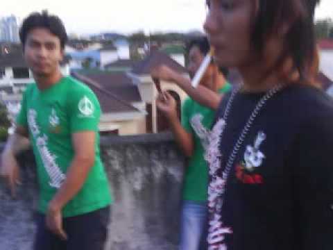 Repvblik band perbedaan.